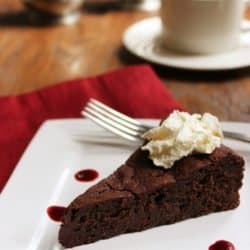 Low Sugar Flourless Chocolate Cake with Raspberry Sauce||Craving Something Healthy