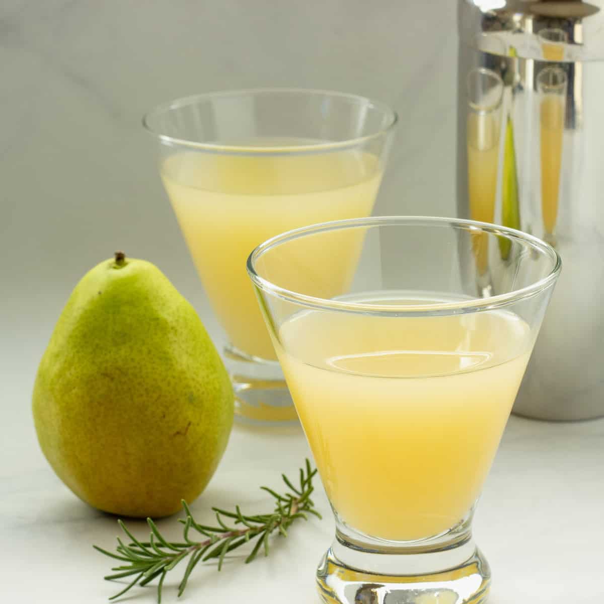 Spiced Pear Martini (with Mocktail Option)