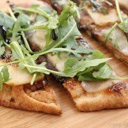 Pear Prosciutto Arugula Pizza|Craving Something Healthy