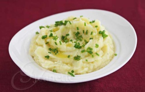 Creamy-Mashed-Garlic-Cauliflower-and-Potatoes