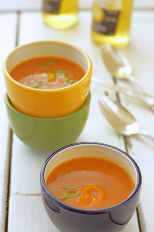 Creamy Mediterranean Tomato Hummus Soup|Craving Something Healthy