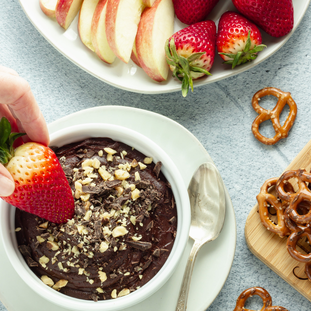 Homemade Chocolate Hummus